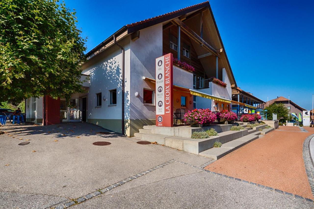 Hotel La Croix Blanche Hauterive  Exteriör bild